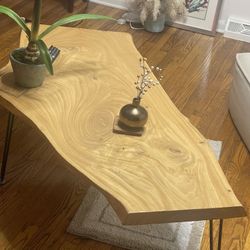 Custom Made Hand Crafted Table 👑