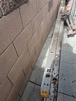 24’ Extension ladder