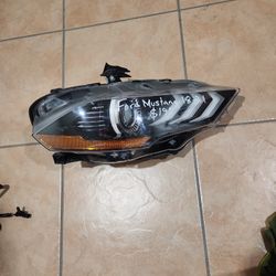 2018 2019 2020 2021 Ford  Mustang  Left Headlight Part 