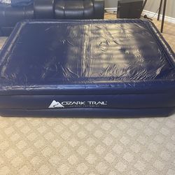 Ozark Trail Sleeping Inflatable Mattress Sz: Queen 