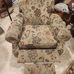 FREE! Oversized reading chair.