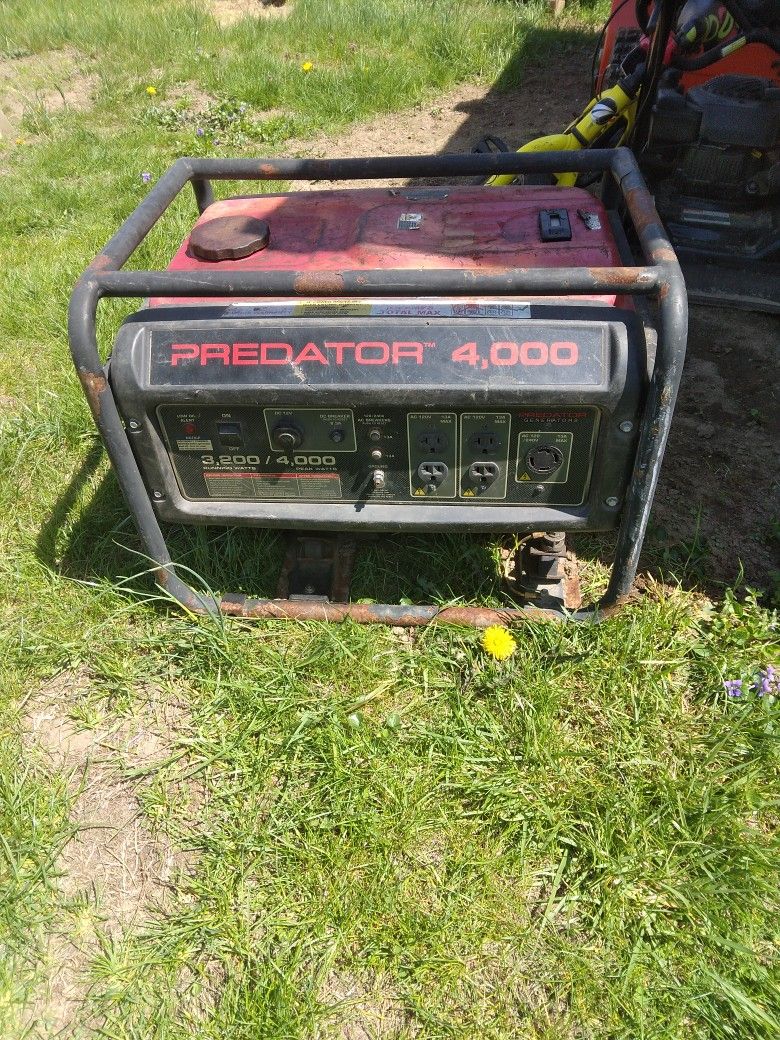Generator. Predator 4000