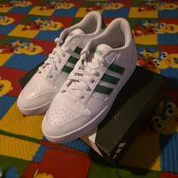 Adidas Break Start Basketball Shoes in White w/ Green (Size 8.5 in Men's)Adidas Break Start Basketball Shoes in White w/ Green (Size 8.5 in Men's)