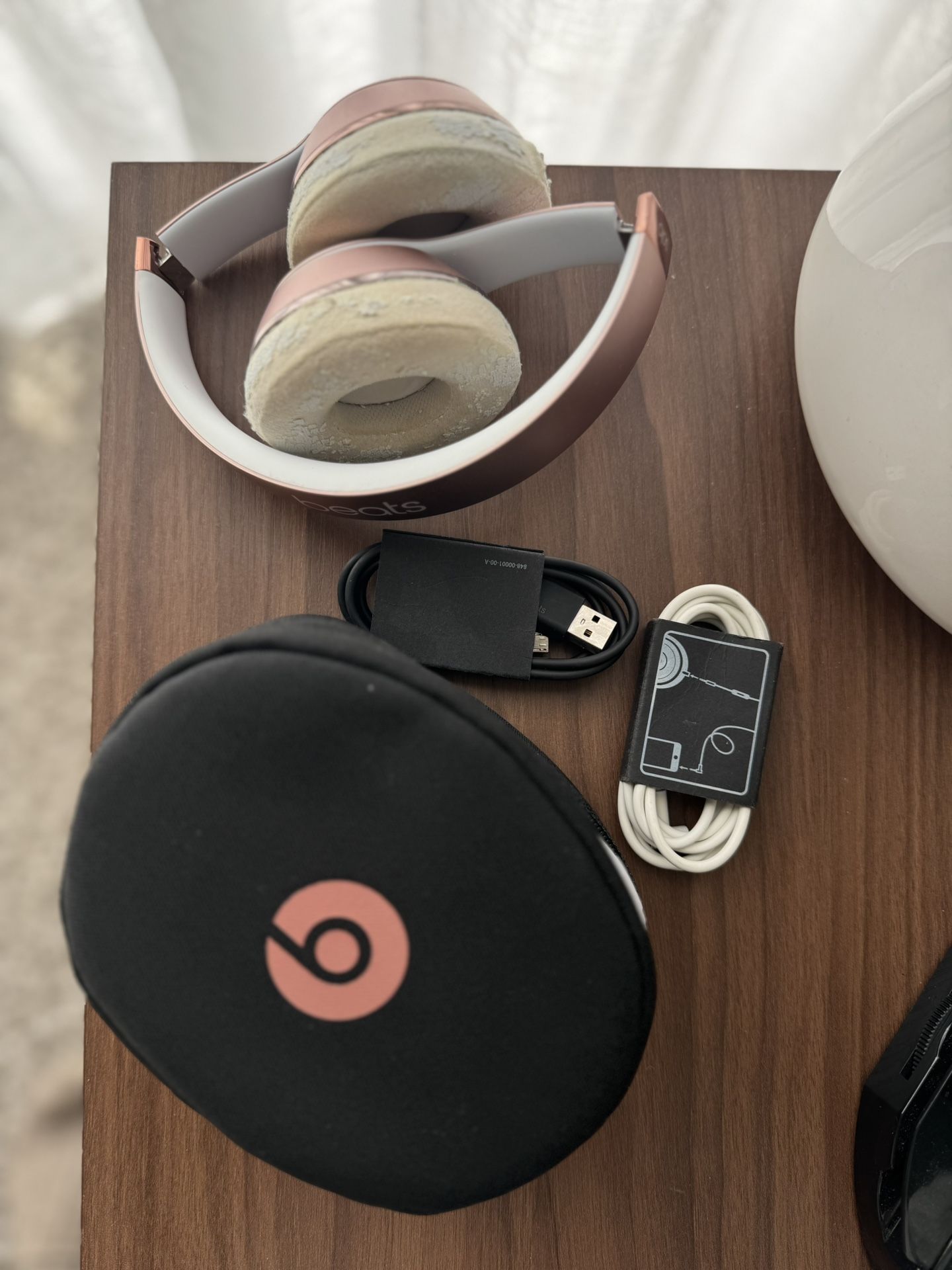 Beats Solo 3 Bluetooth Wireless On-Ear Headphones