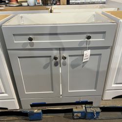 31 Inch Gray Vanity NO TOP/CABINET ONLY 
