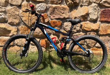 Trek Fuel EX5-Full Suspension MTB (S/M)