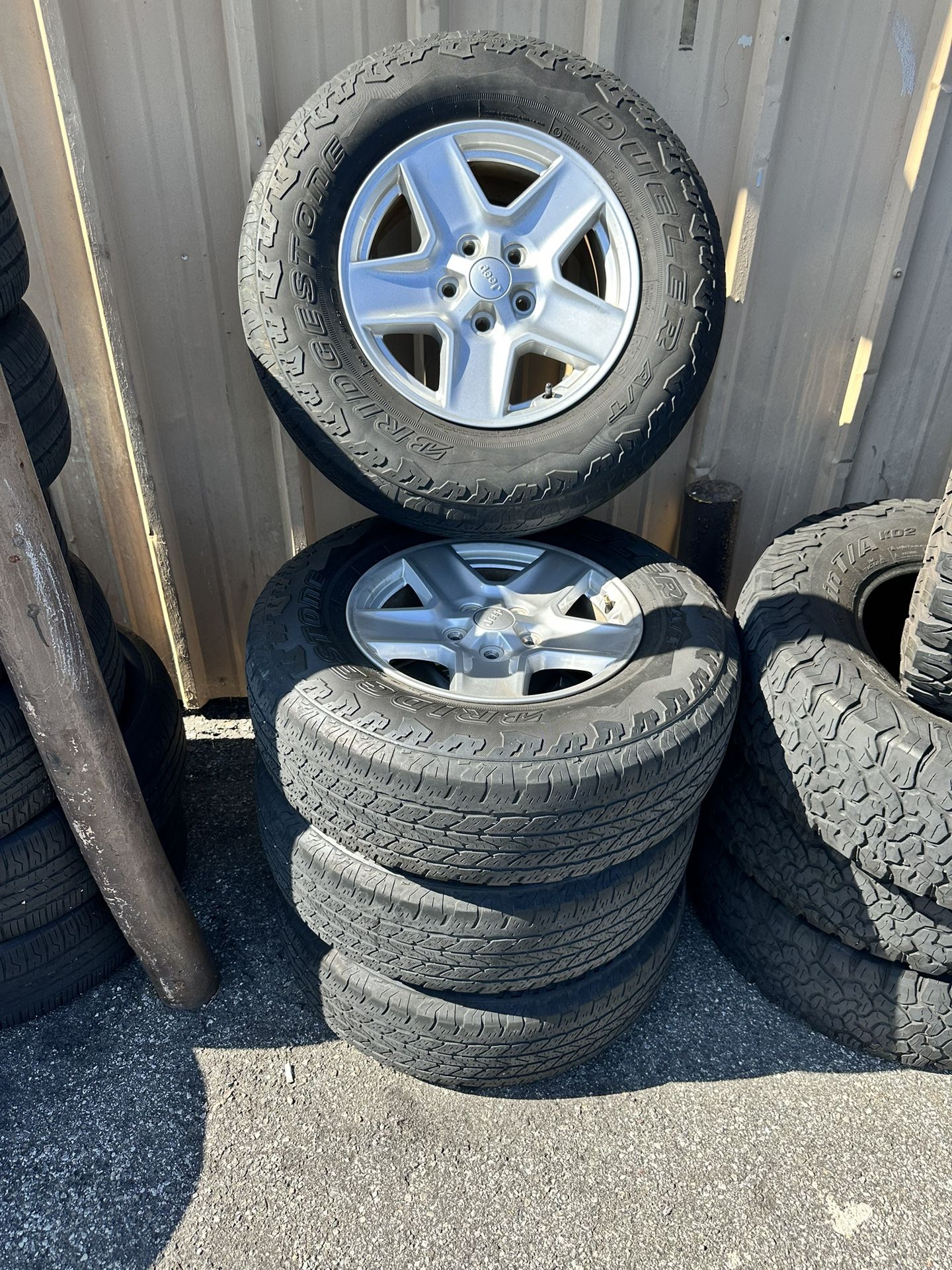 Jeep wheels