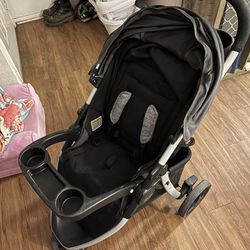 Graco Stroller/ Car Seat That’s Compatible