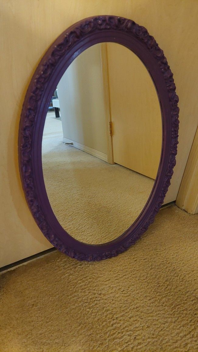 (PENDING PICK UP) FREE Oval Mirror 17x29