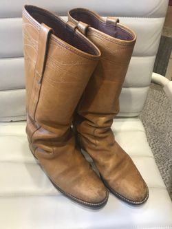 Size 9: Ladie’s leather boots