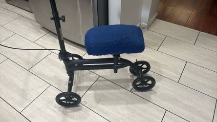 knee car