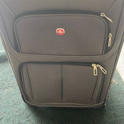Swiss Gear Suit case 