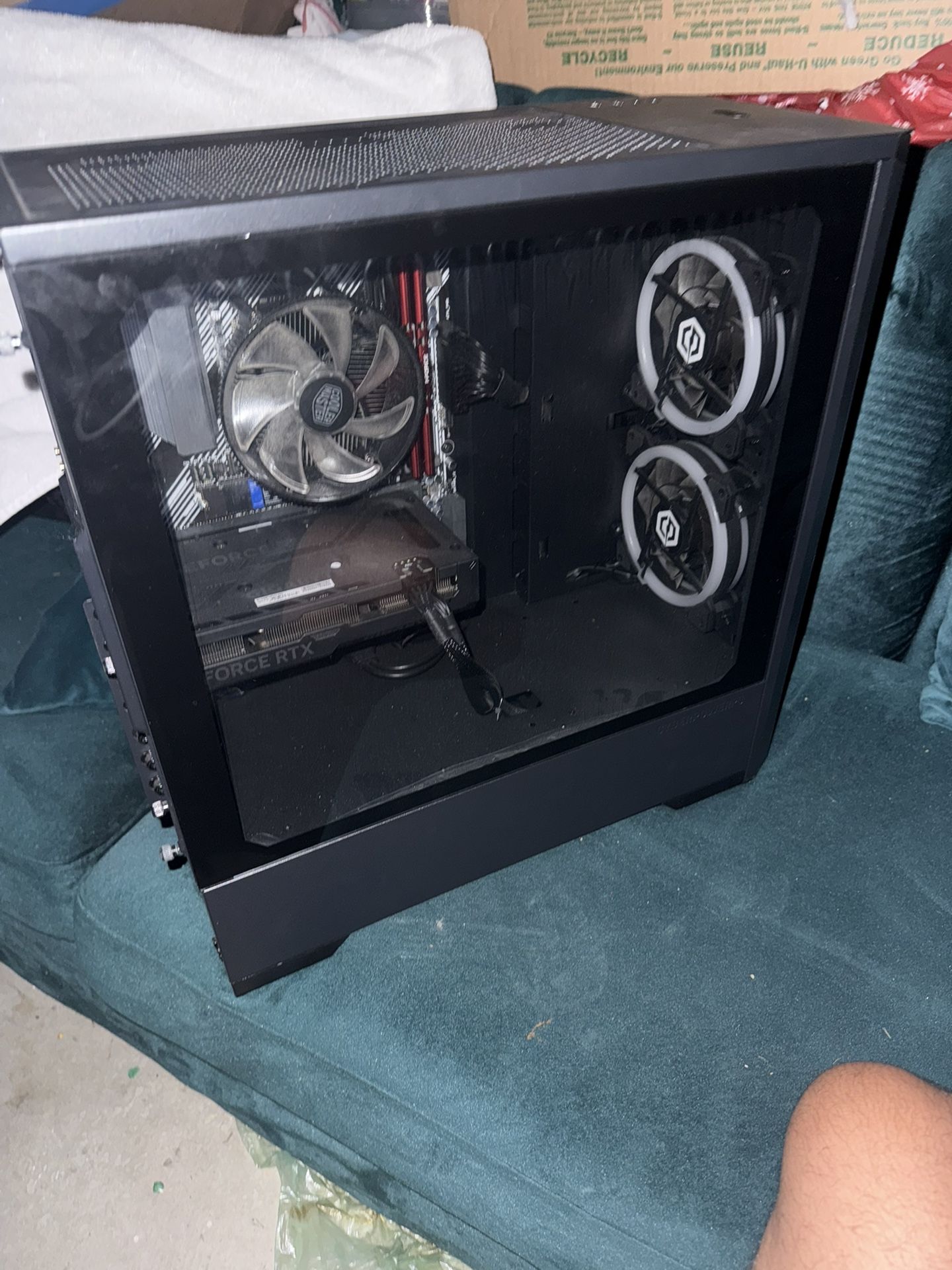 Streamer PC With Keyboard N Mouse