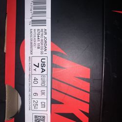 Jordan 1s Retro Size 7