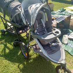 Stroller W Car Seat ./ 75.00 Cash 
