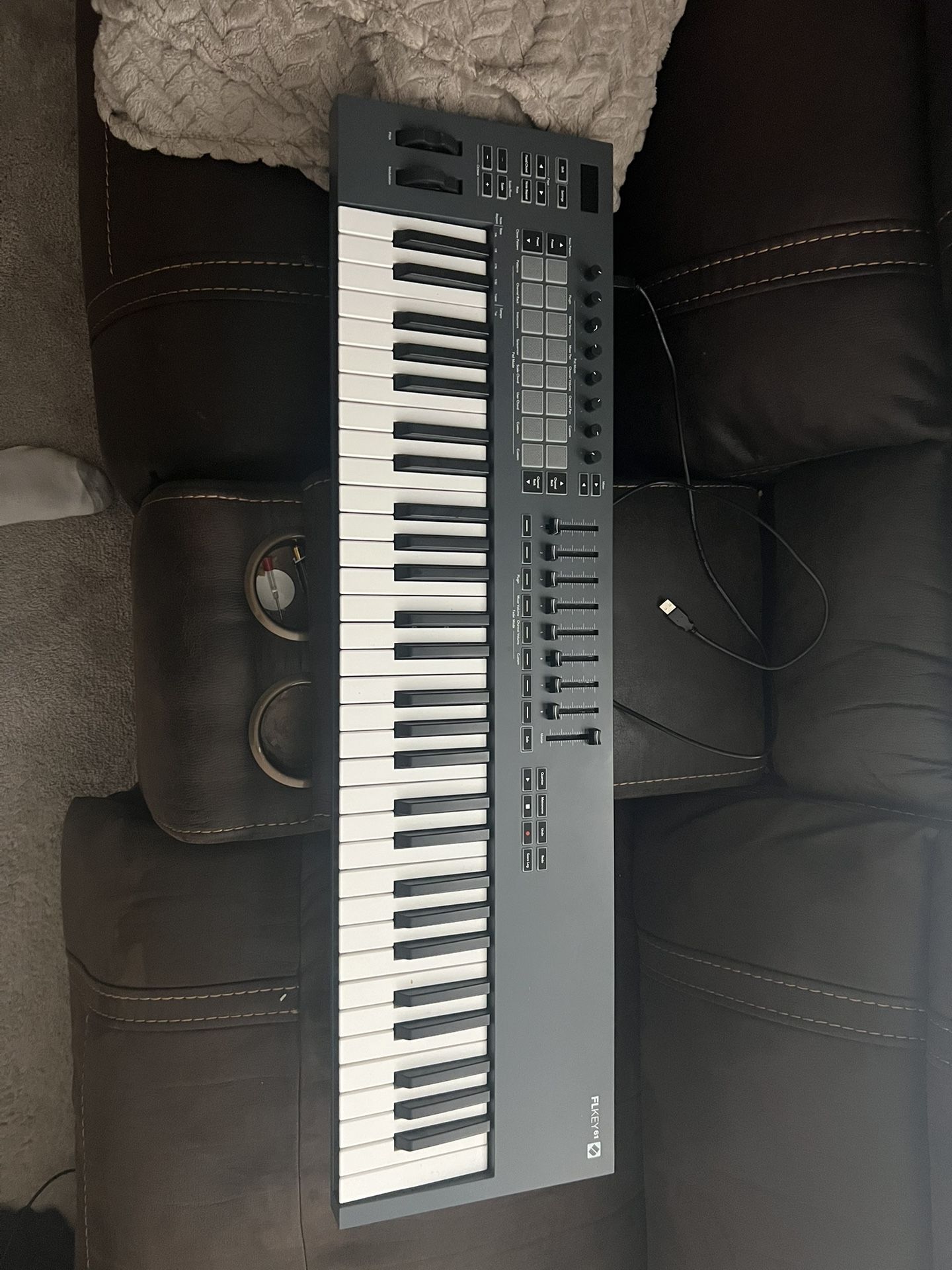 FL Key 61 (Designed For Fruity Loops But Works With Other Daws)