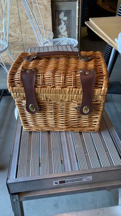Picnic Basket 