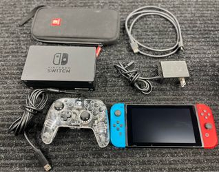 Nintendo Switch Set (2384)