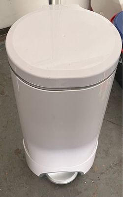Munchkin Step Diaper Pail