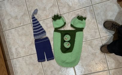 Crocheted Newborn Outfits 