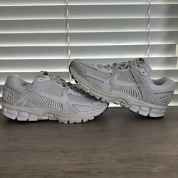 Nike Vomero 5 “White Vast Grey” Size 9
