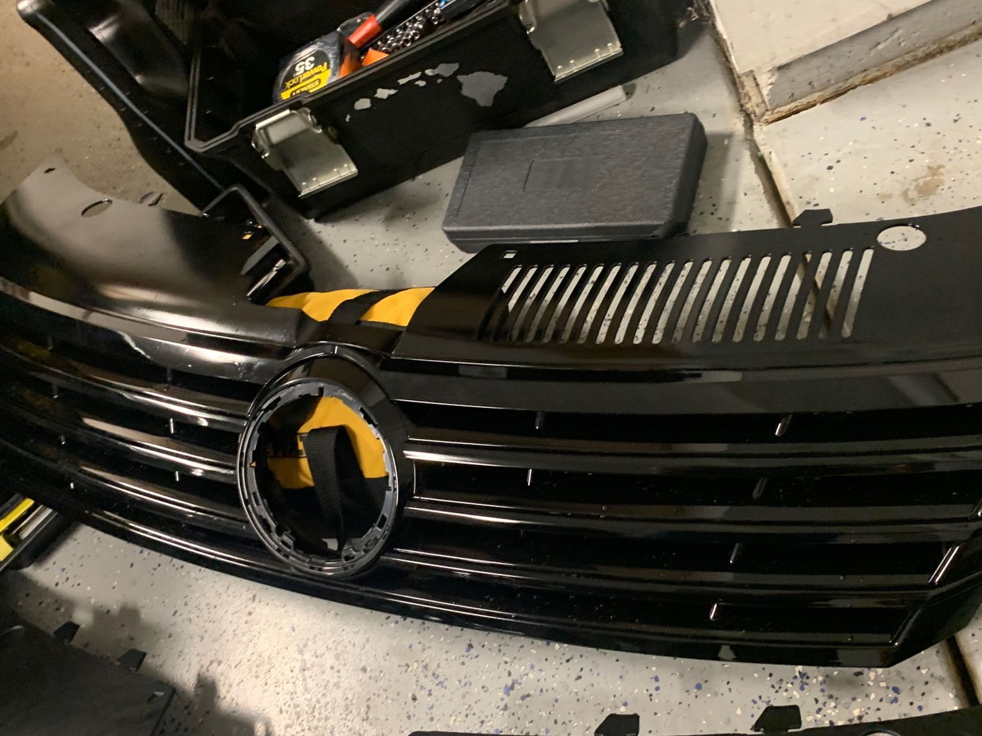 Volkswagen CC Gloss Black Grill