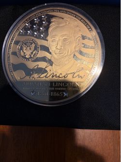 Lincoln oversized Commemorative coin with Crystal Inlay
