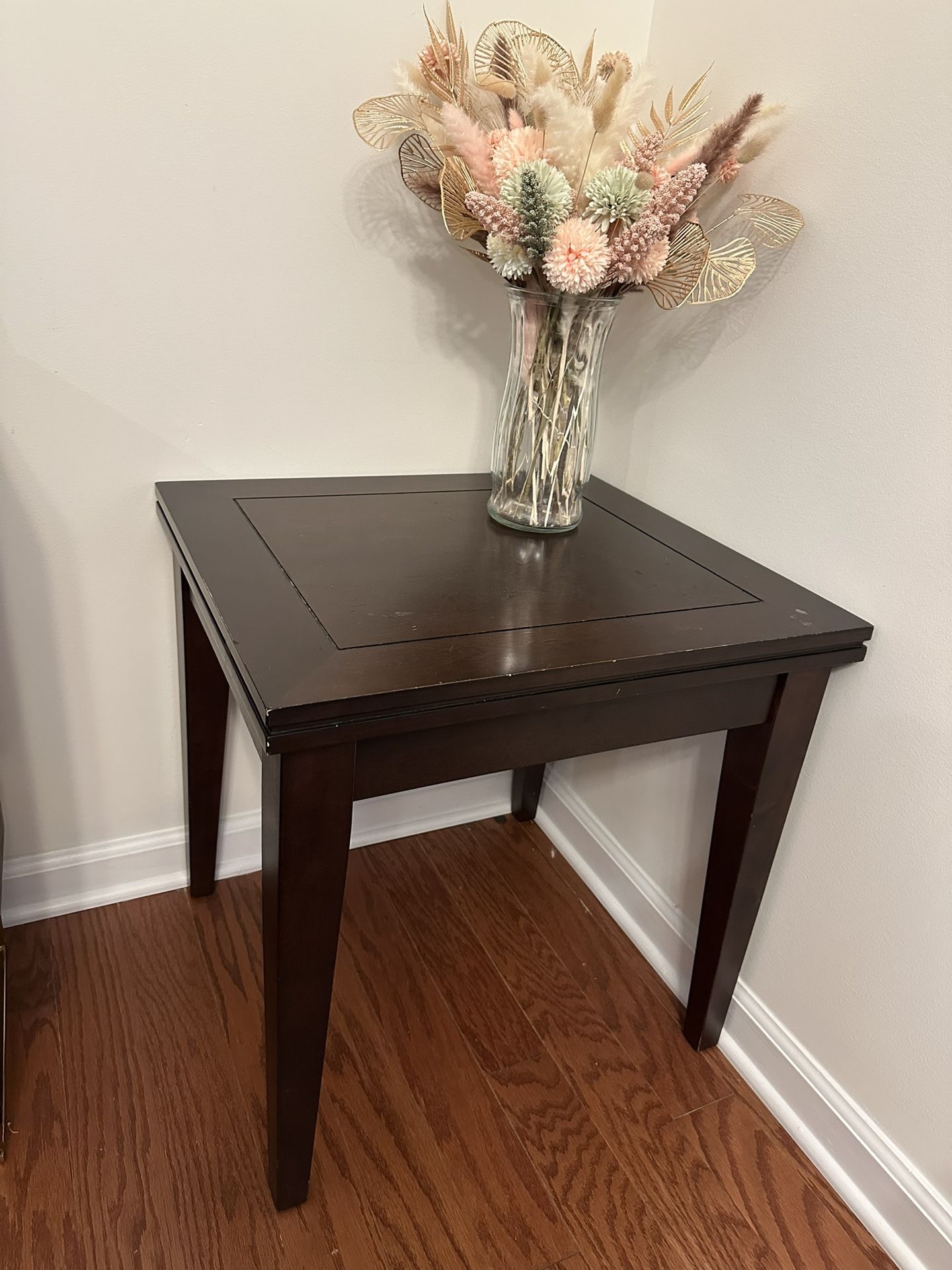 End table/Side Table 