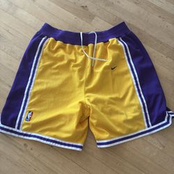 Authentic Lakers 1997 Shorts! Authentic Size 38