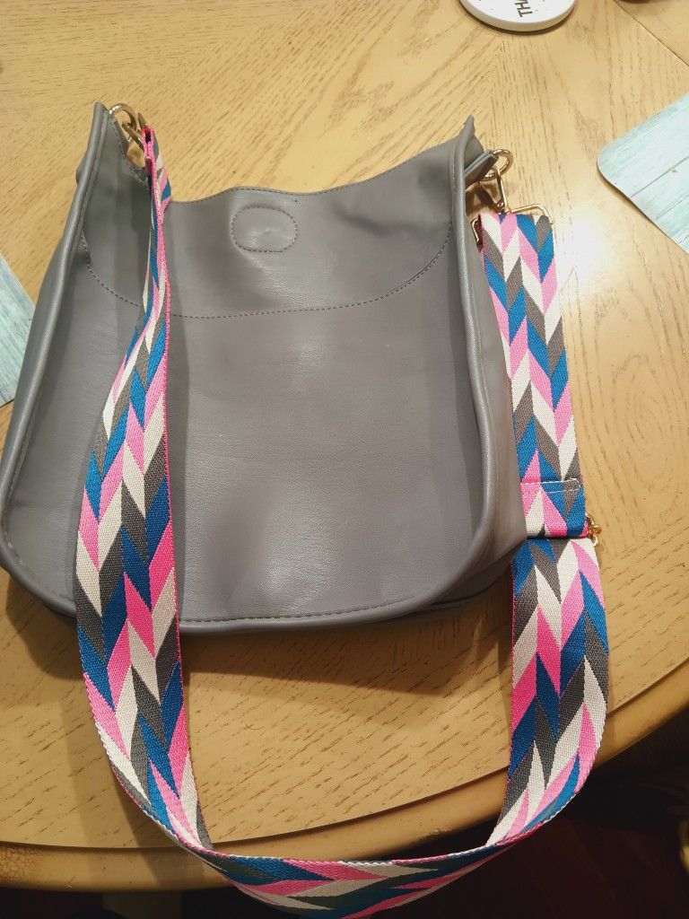 Ah.Dorned Leather Crossbody In Excellent Condition