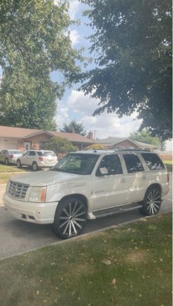 2005 Cadillac Escalade