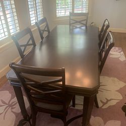 Dining  Table & Chair  Excellent condition