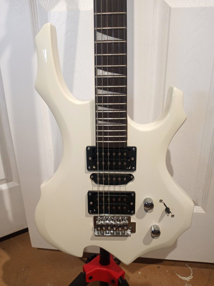 Guitar / Brand New