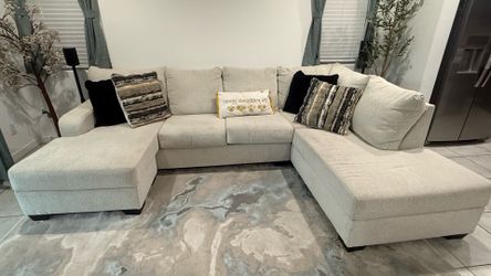 Ashley - Modern Reversible Sectional Sofa with Dual Chaise & Headrest