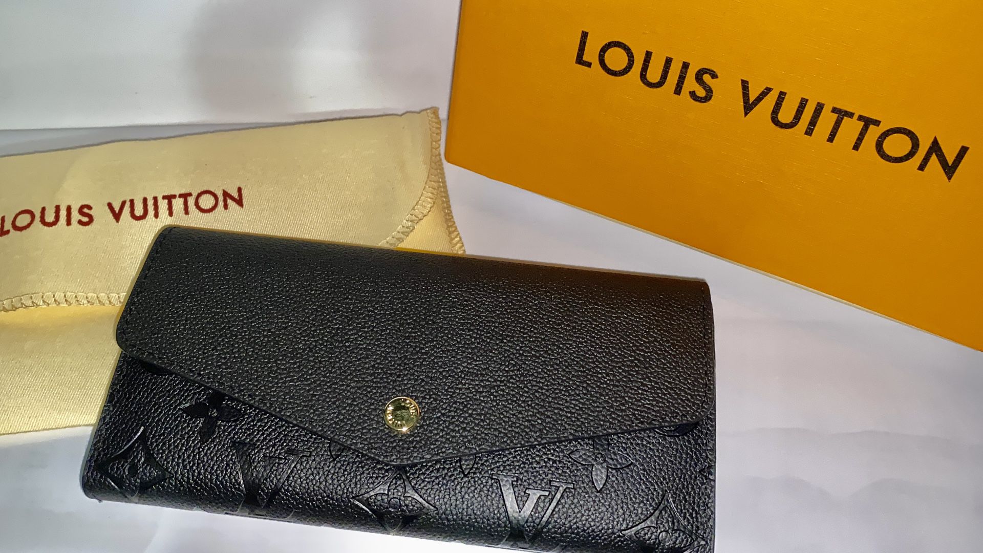 LV Embossed Emperiente Wallet for Sale in Colton, CA - OfferUp