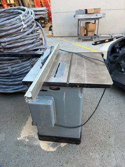 Delta 34-802 Table Saw
