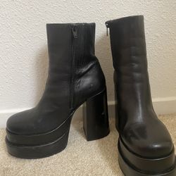 Platform boots