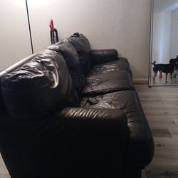 Black Leather Couch 