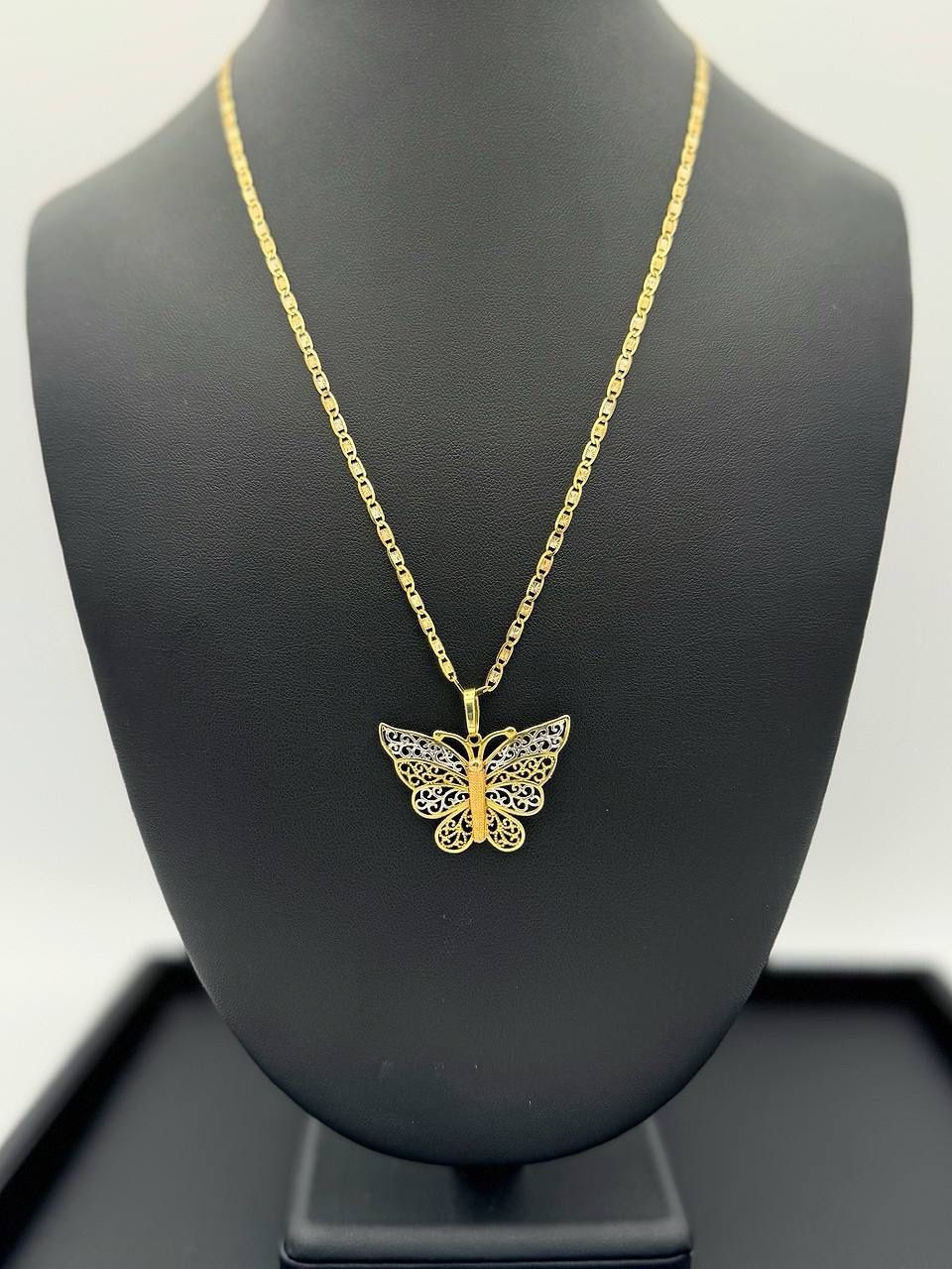 14k three tone gold butterfly pendant charm & Valentino link 20” chain Necklace 2.4mm 8 grams