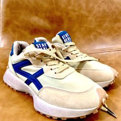 KIDS SNEAKERS 👟 size 1.5Y (⭐️like BRAND NEW only Use 1X)(great SHAPE & CONDITION:10/10