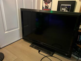 37in Vizio Flatscreen