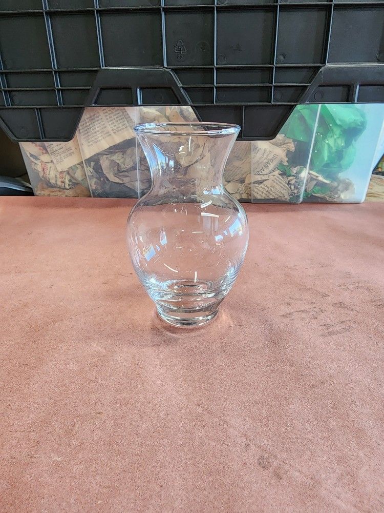 Clear 5" Tall Flower Vase