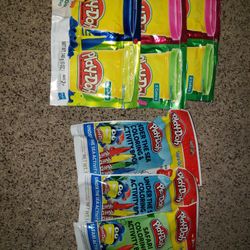 3 PLAY DOH  PACKS AND 3 PLAY DOH ACTIVITY PACKS