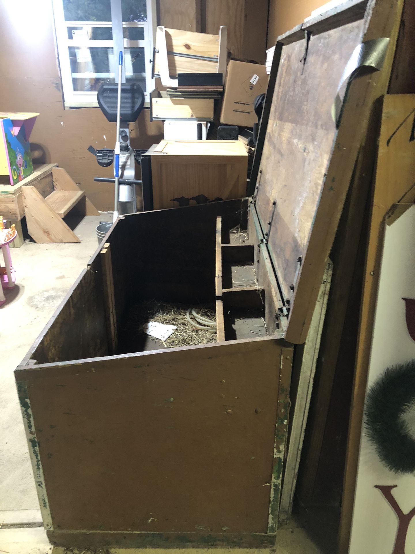 Vintage Farm Box 