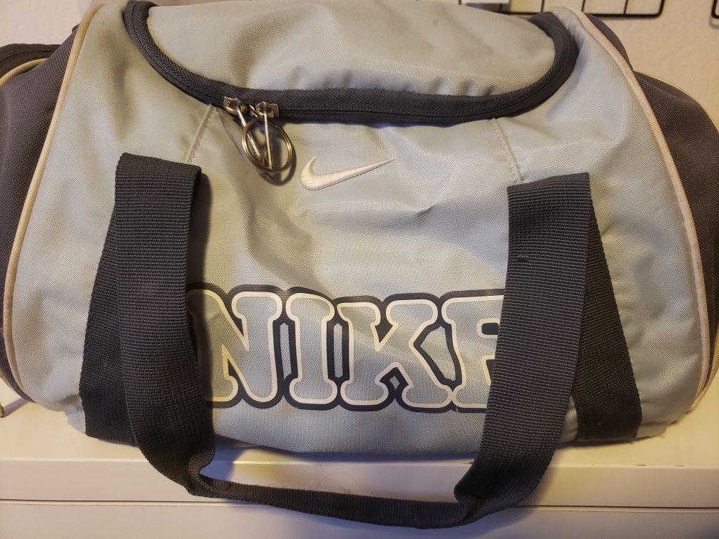 Nike duffle bag