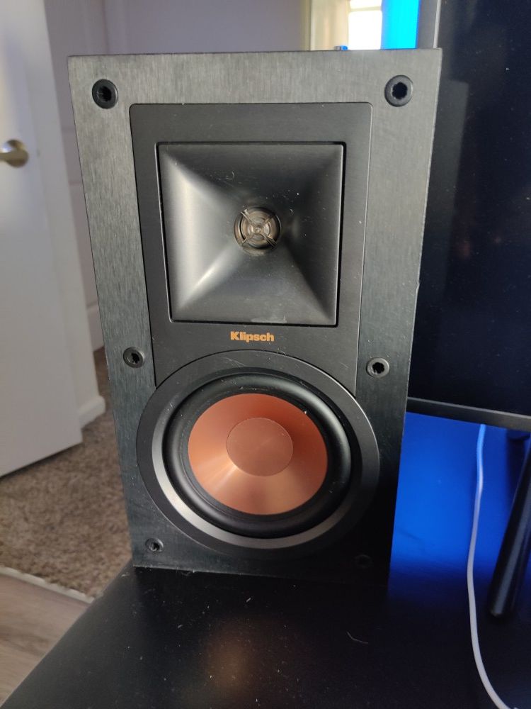 Klipsch speakers set of two with Original Box