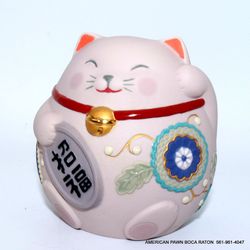 Lladró Maneki Neko III (Pink/ Rosa) Porcelain Figurine Lucky Cat 