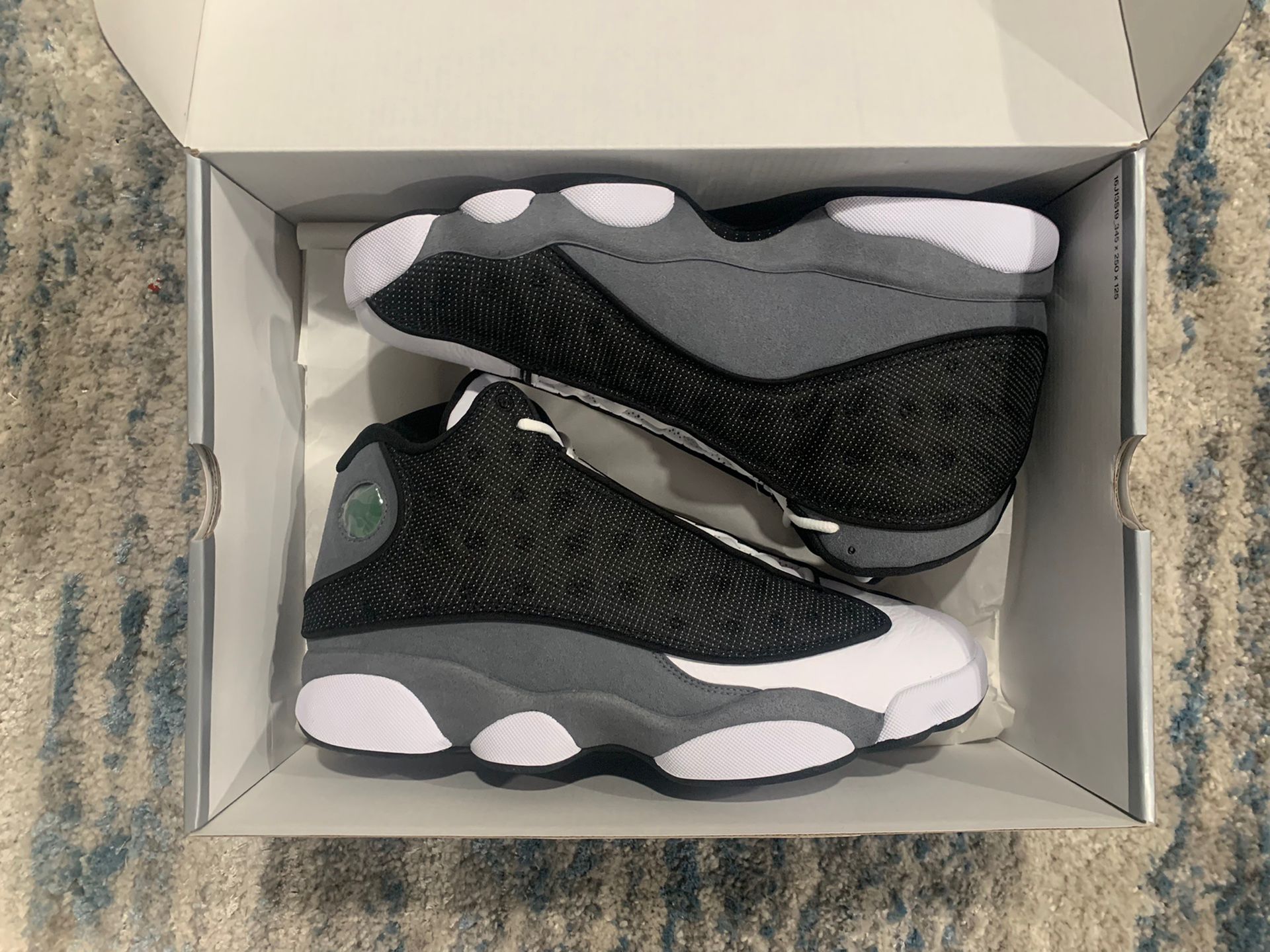 Atmosphere gray shop 13s