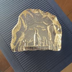 Vintage Solid Beautiful Penguin Paperweight Decor