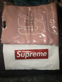 Authentic pink Supreme Polartec scarf